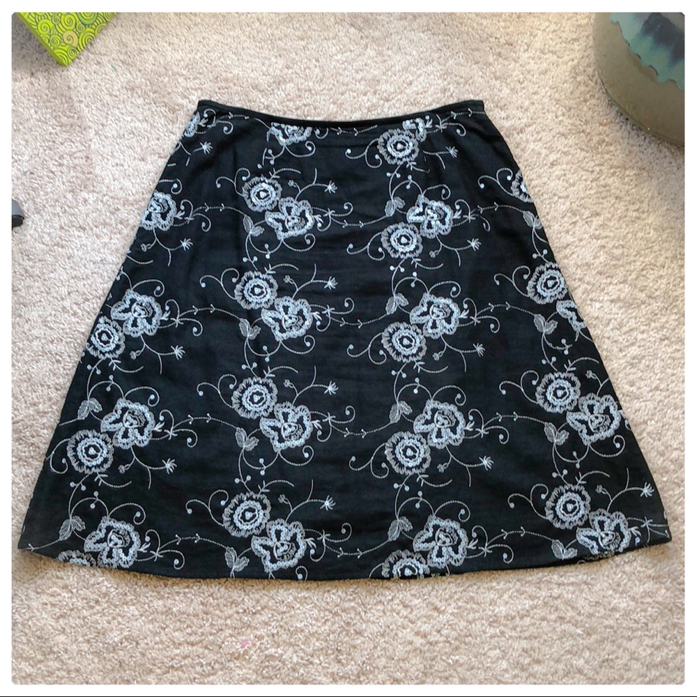 ❤️Delightful Linen Mix Sequin Embroidered Skirt❤️